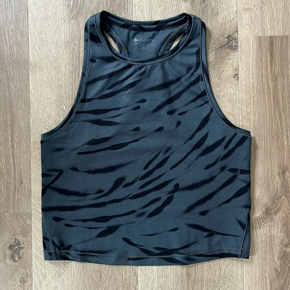 Athleta cropped racerback tank top